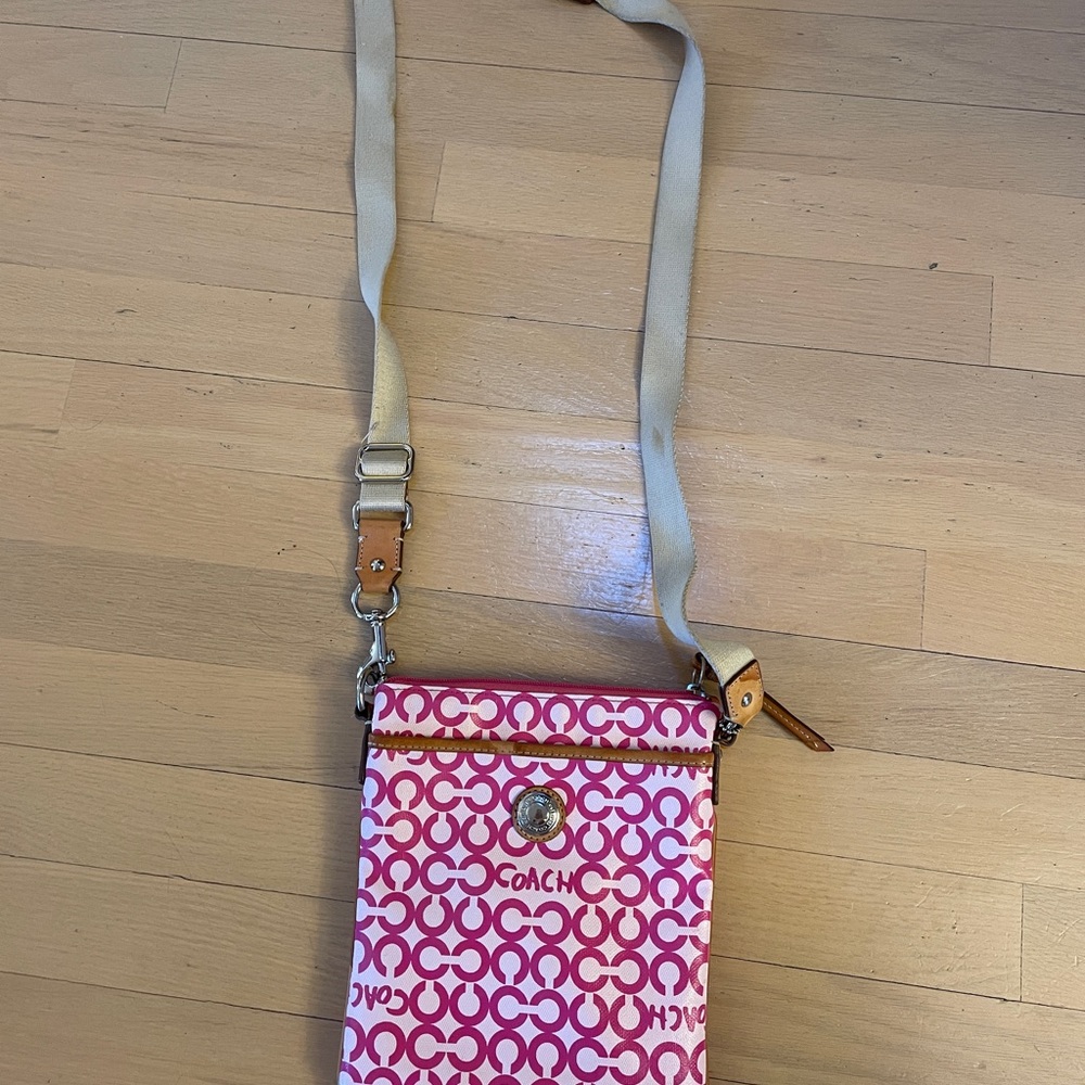Coach leather shoulder bag